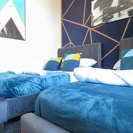 Tudors Esuites One Bedroom Cosy Apartment